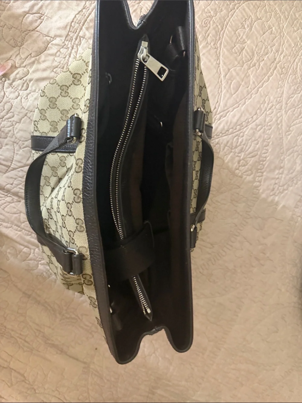 Gucci classic gg